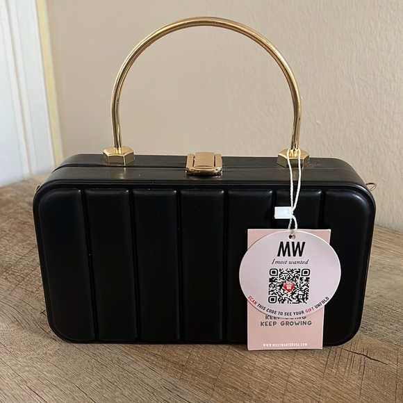 Most Wanted USA Structured Hard Shell Crossbody Purse New with tags Satin Lined - Picture 1 of 9